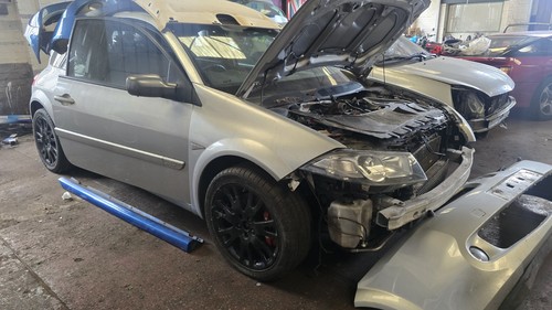 Renault sport megane 225 r26 - megane,