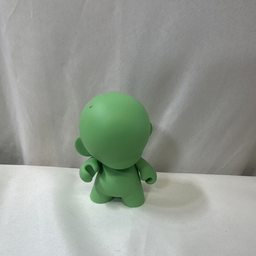 Kidrobot munny green vinyl - kidrobot,