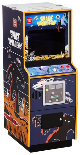 Space invaders arcade machine - space,