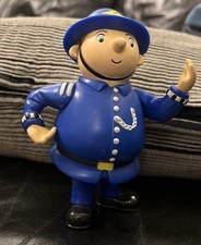 McDonald's 2004 Noddy Toyland Adventure Figure Mr Wobbly Man Police Uniform