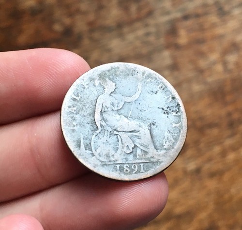 1891 victoria bun head - bun, half