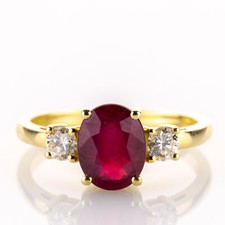 585 gold ring with 2.20ct ruby and 0.32ct brilliant diamonds