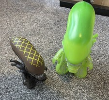 ALIEN XENOMORPH Alien Vs Predator Figures