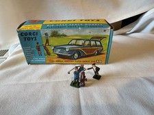 Corgi Toys Orginal Ford Consul Outer 440 Box Plus Figures
