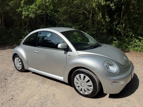 Volkswagen beetle - volkswagen,