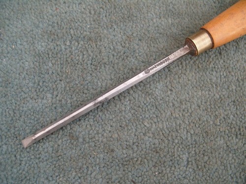 Wide bevel edged chisel - 3/16",