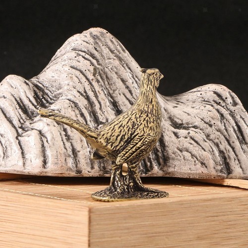 Long tailed pheasant statue - tailed,