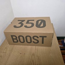 adidas Yeezy Boost 350 V2 Shoes Empty Box Uk11. 36cm-26cm-13cm