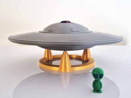 Alien ufo flying saucer - ufo,
