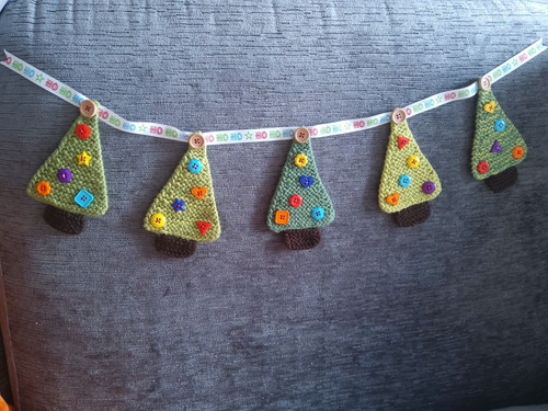 Homemade bunting knitted - homemade,