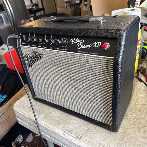 Fender vibro champ tube - vibro, xd