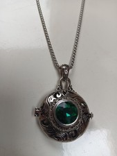 Locket necklace