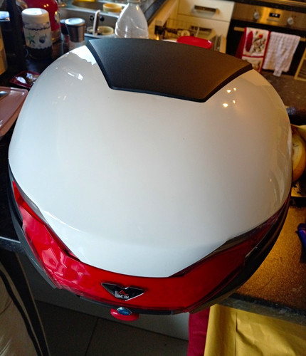 Homcom 32l capacity motorcycle - 32l,