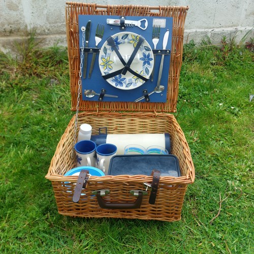 Vintage antler wicker - vintage, picnic