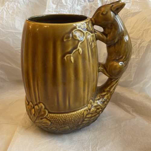 Sylvac acorn squirrel - sylvac, jug