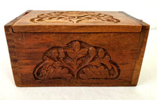 VINTAGE WOOD CARVED BOX