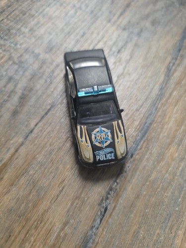 Hot wheels police - hot,
