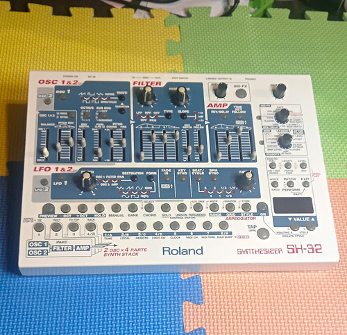 Roland sh32 desktop - roland,
