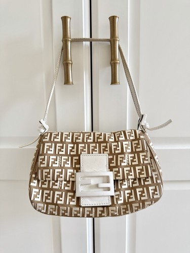 Fendi mini mama baguette - baguette, bag