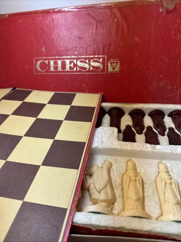 Hong kong chess set - chess, medieval