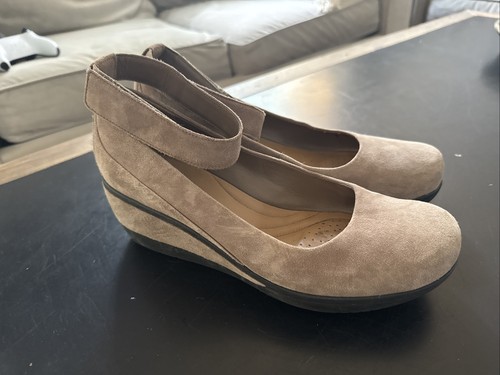 Clarks brown suede - brown,