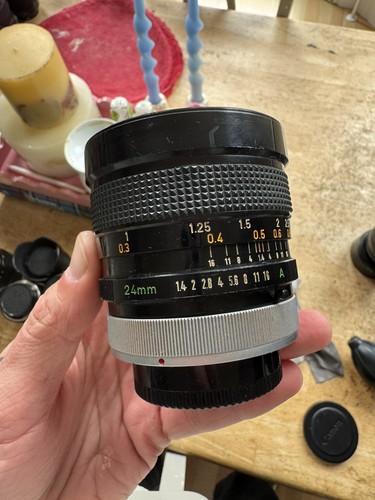Canon 24mm 4 - f1.4, ssc