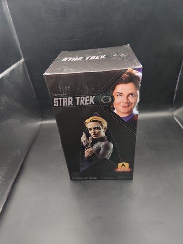 Star trek voyager - trek, 9