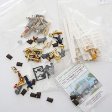 Hornby Tri-ang Model Railway Animal People / Farm Figure Bundle for OOO (Small)