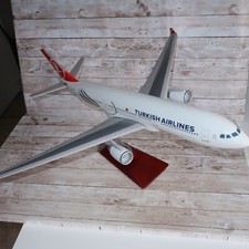 Airbus A330 TC-JNA Airplane Model Large Travel Display 1:100 Turkish Airlines