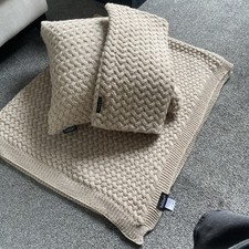 Habitat Throw And Cushion