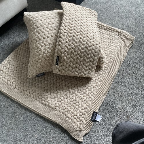 Habitat throw and cushion - throw,