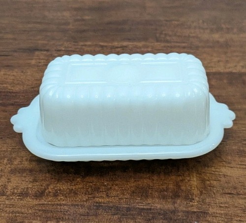 Rare 1950 hazel atlas - hazel, white