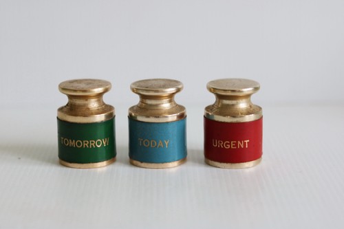 Vintage brass leather - brass,