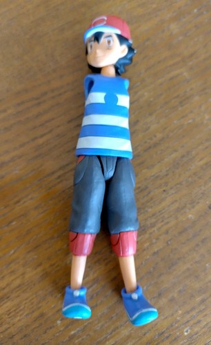 Ash pokémon figure - ash,