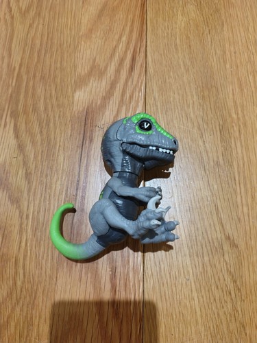 Fingerlings raptor - fingerlings,
