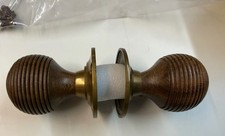 WOODEN BEEHIVE DOOR KNOB