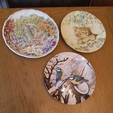Vintage 3 Assorted Collector