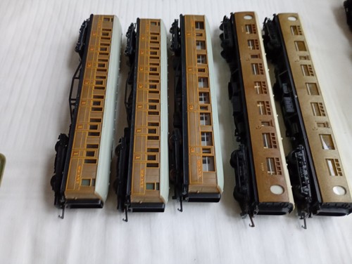 Teak coaches 3 x - teak, coaches.