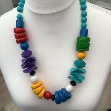 STATEMENT CHUNKY NECKLACE MULTI COLOURED WOODEN BEADS USED GOOD CONDITION. 