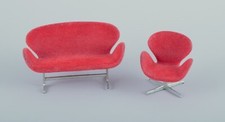 Miniatures of the "Swan" chair