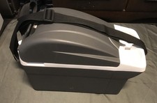 Asaklitt 8 Litre Cool Box with 12V in plug cigarette plug