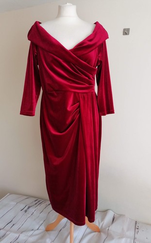 Bombshell cherry red velvet - cherry,