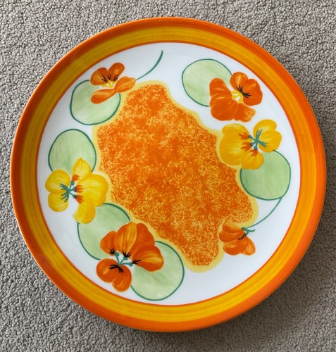 Lovely wedgwood clarice cliff - lovely,