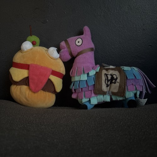 Trendy fortnite loot - fortnite, llama