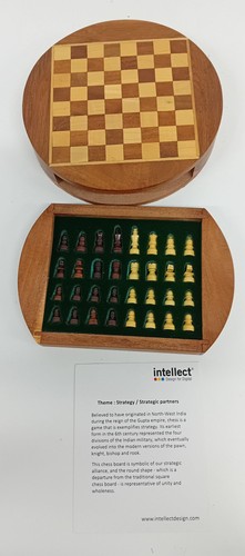 Intellect wood circular chess - circular,