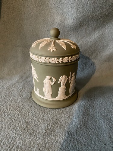 Wedgwood green jasperware - green,