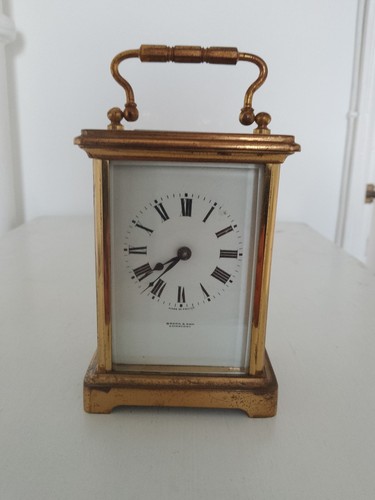 Carriage clock non - carriage, no
