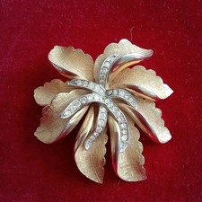 Vintage Jewellery Gold Tone