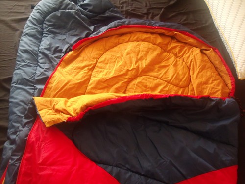 Mummy style sleeping bag - style, l