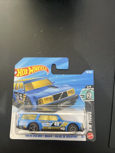 Hot wheels volvo - hot, 240